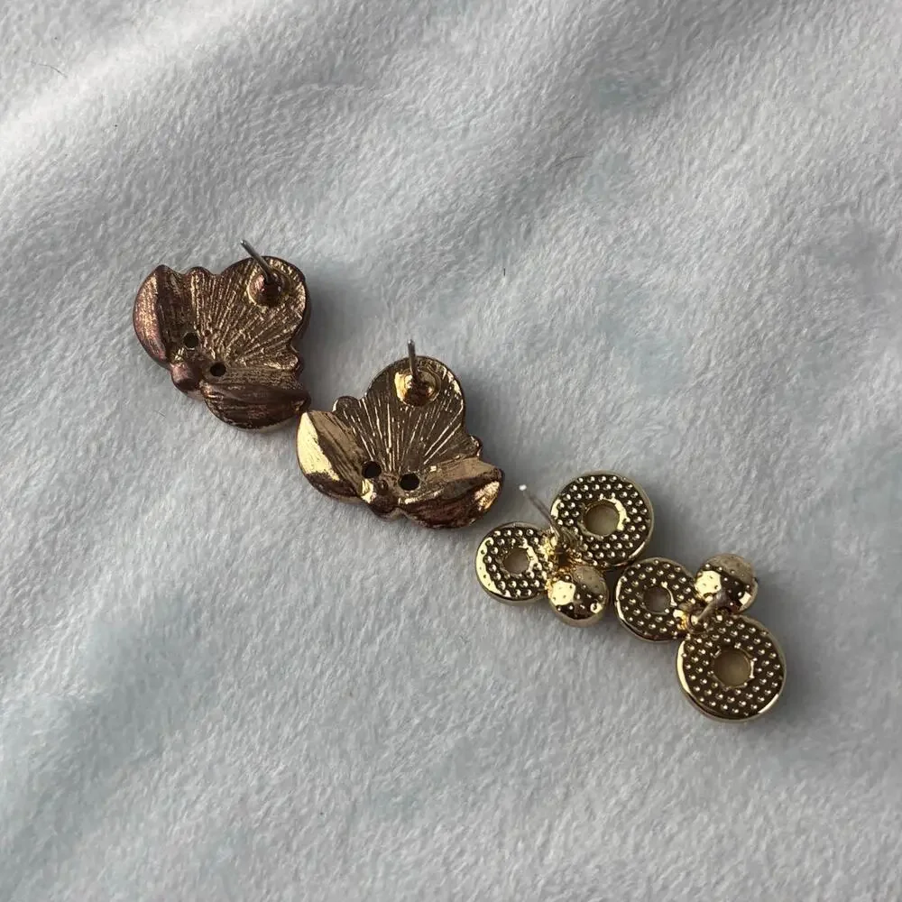 Lot Of 2 Pairs Gold Tone Purple Gem & Cream Stone Cluster Stud Earrings Womens